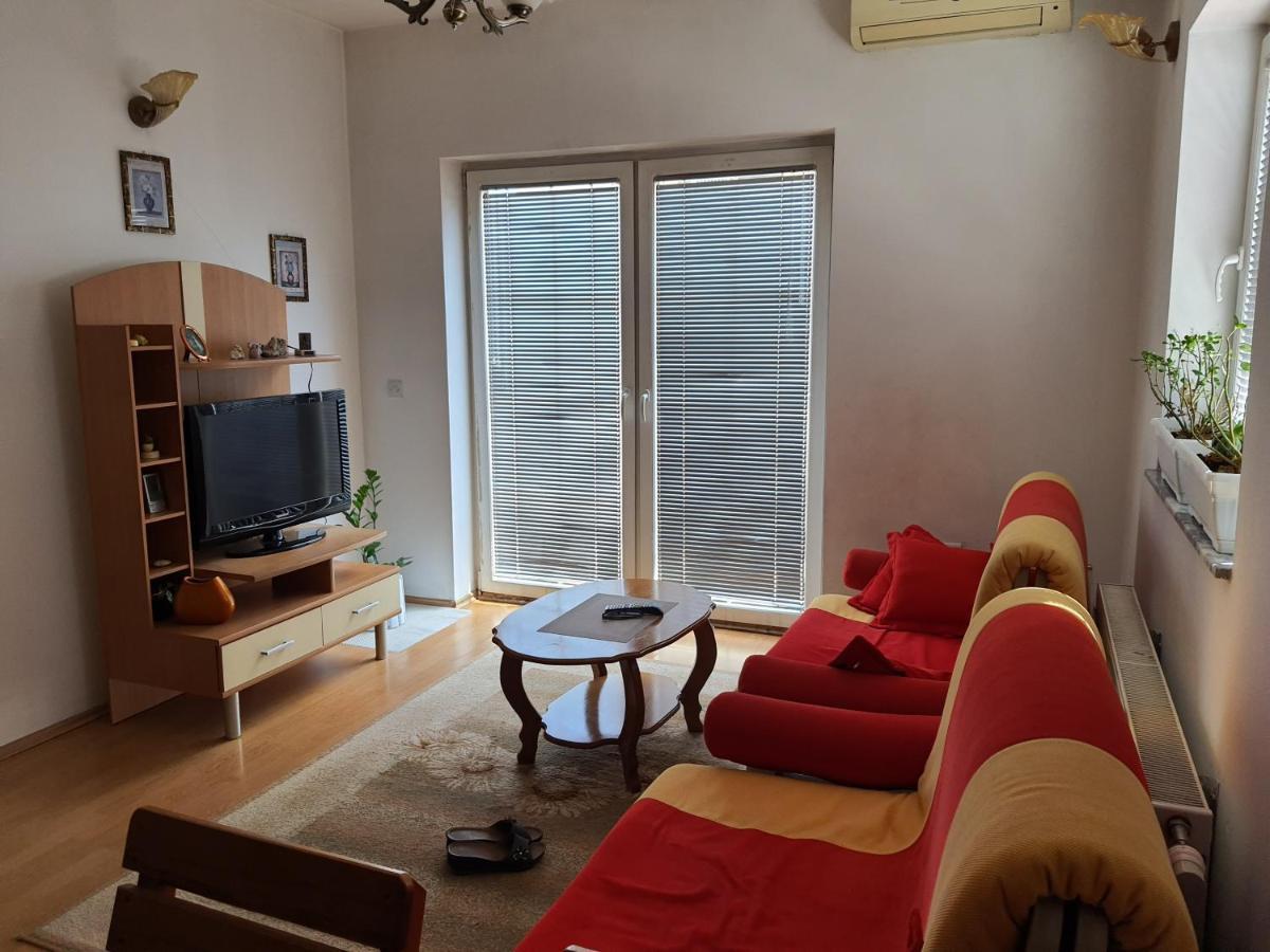 Zogu Apartments - City View Πρίστινα Εξωτερικό φωτογραφία