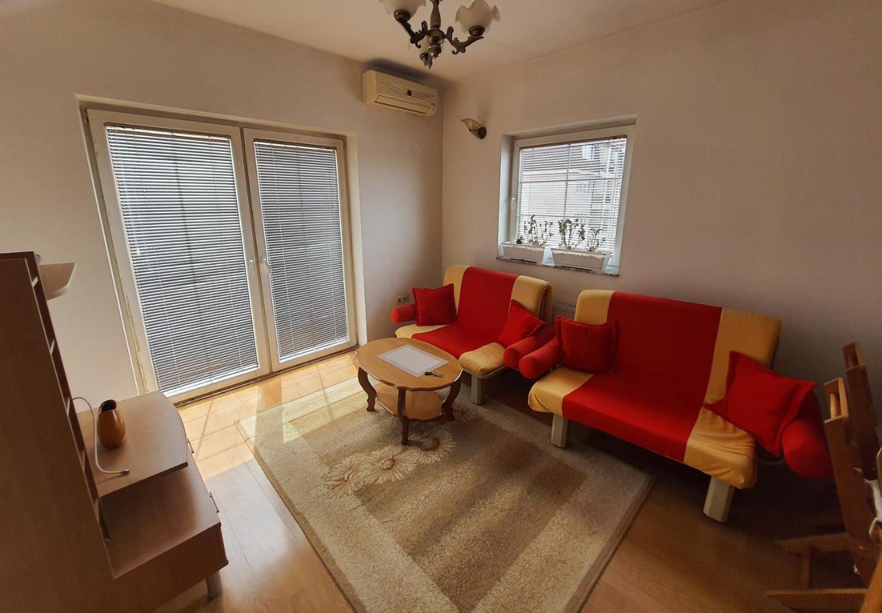 Zogu Apartments - City View Πρίστινα Εξωτερικό φωτογραφία